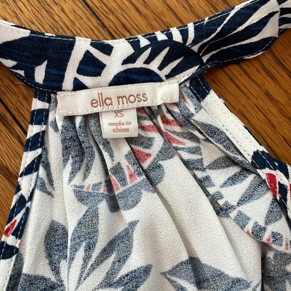 Ella Moss Top - Picture 2 of 4